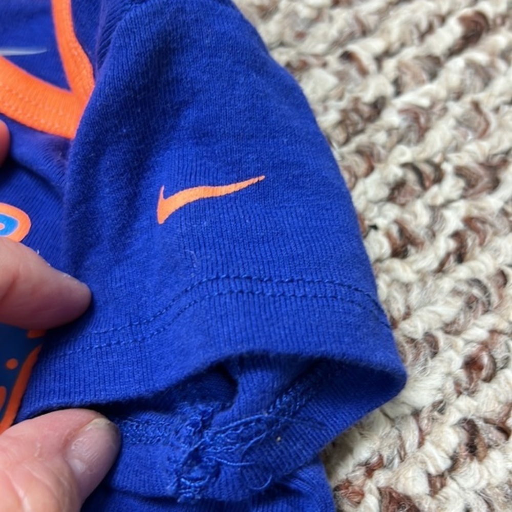 Nike - Picture 3 of 6